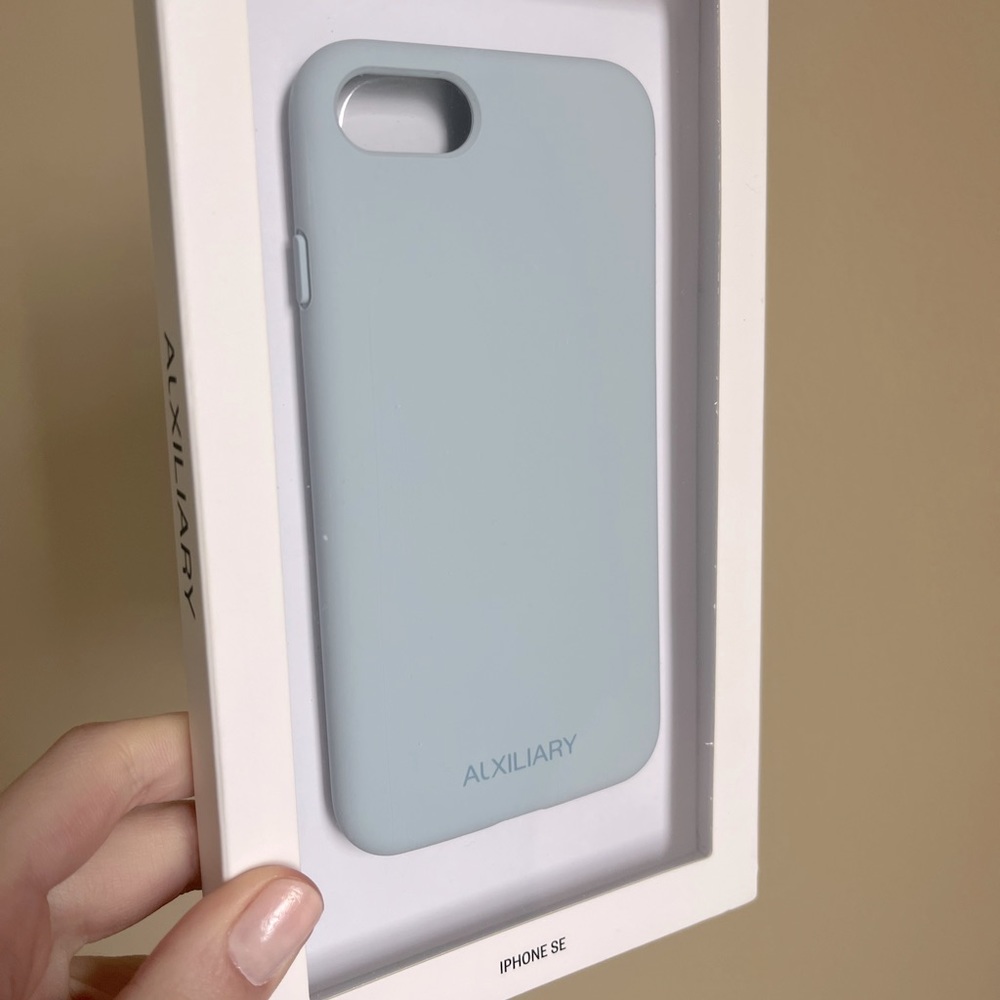 iPhone Se auxiliary phone case